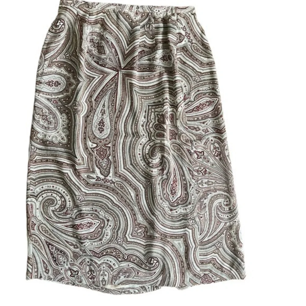Talbots‎ Silk Red/Tan Paisley vintage maxi Skirt size 10